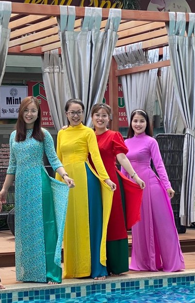 My House hưởng ứng tuần lễ áo dài nhân dịp 8-3