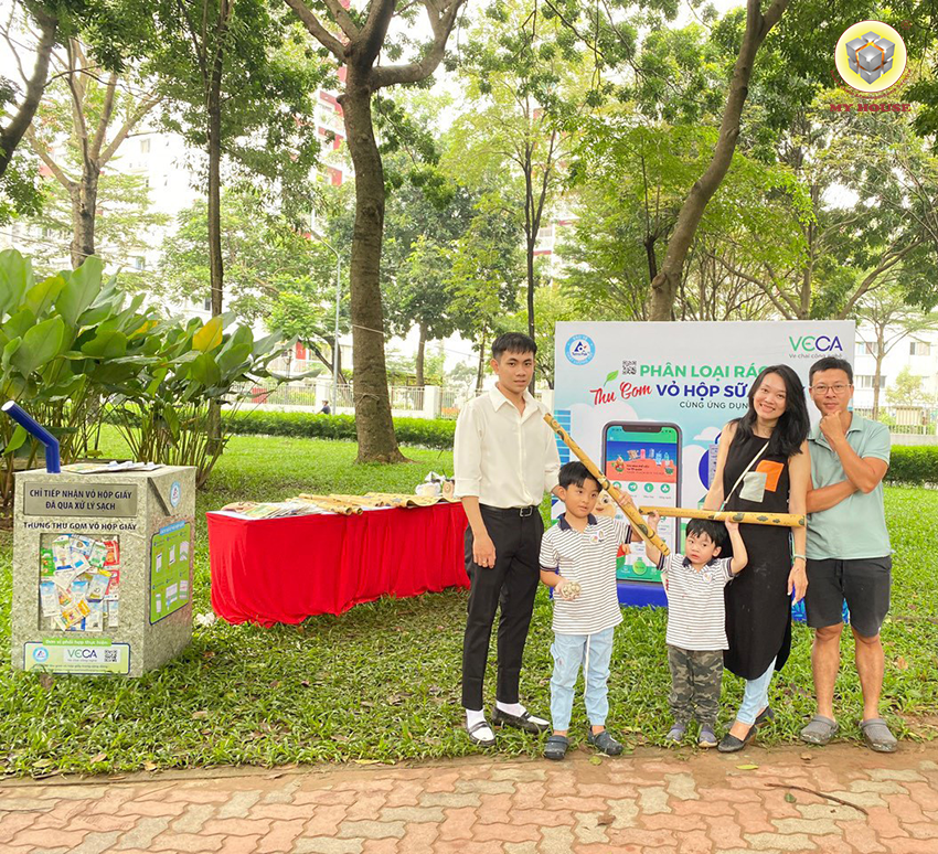 A group of people standing outsideDescription automatically generated with medium confidence